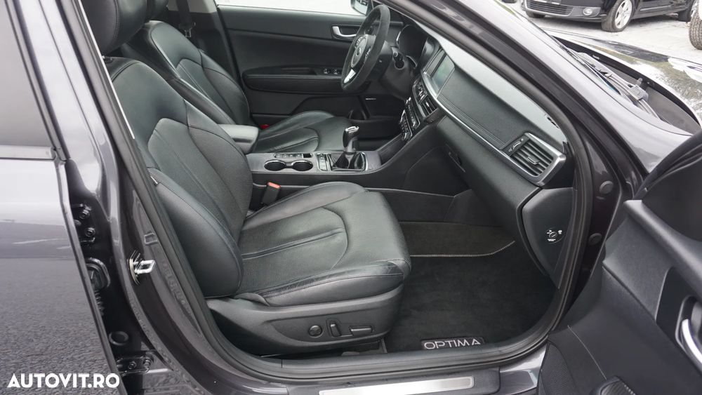 Kia Optima - 11