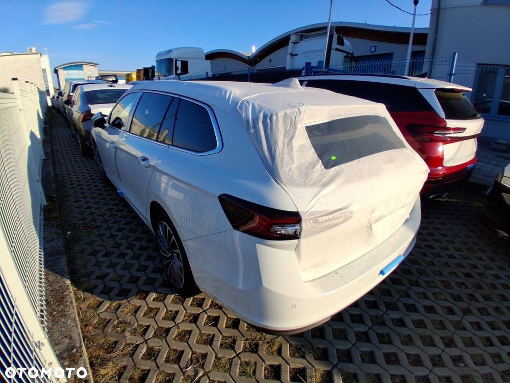 Skoda Superb 2.0 TDI SCR 4x4 L&K DSG - 4