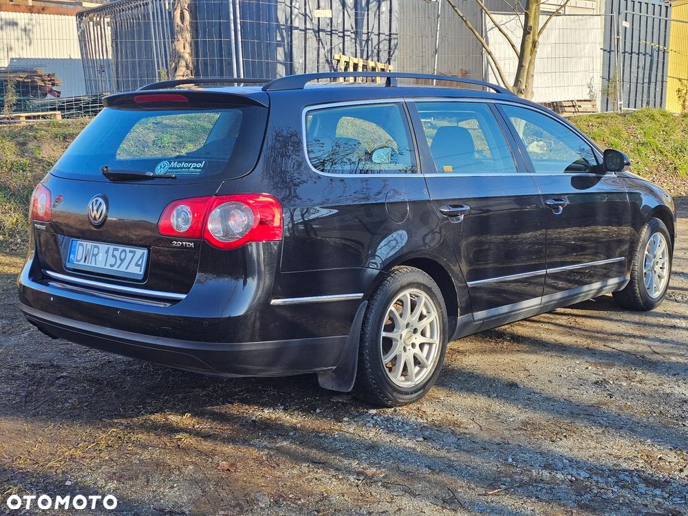 Volkswagen Passat 2.0 TDI Comfortline - 3