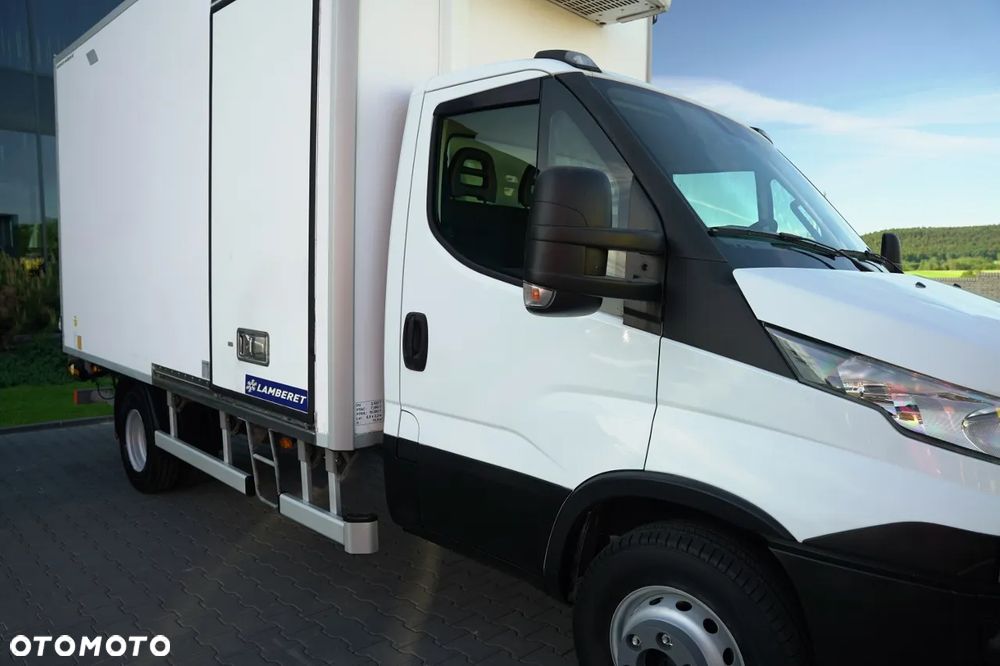 Iveco DAILY 70-150 / CHŁODNIA / AGREGAT THERMO KING V -300 MAX / BLIŹNIAK / WINDA DHOLLANDIA / AUTOMAT / 3 MIEJSCA - 15