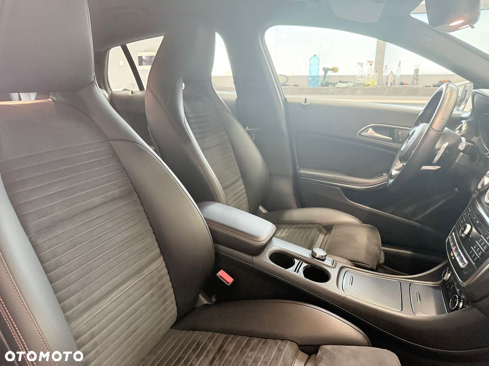 Mercedes-Benz CLA 200 d 7G-DCT AMG Line - 19