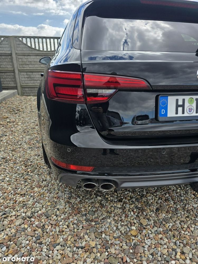 Audi A4 Avant 40 TDI S tronic S line - 28
