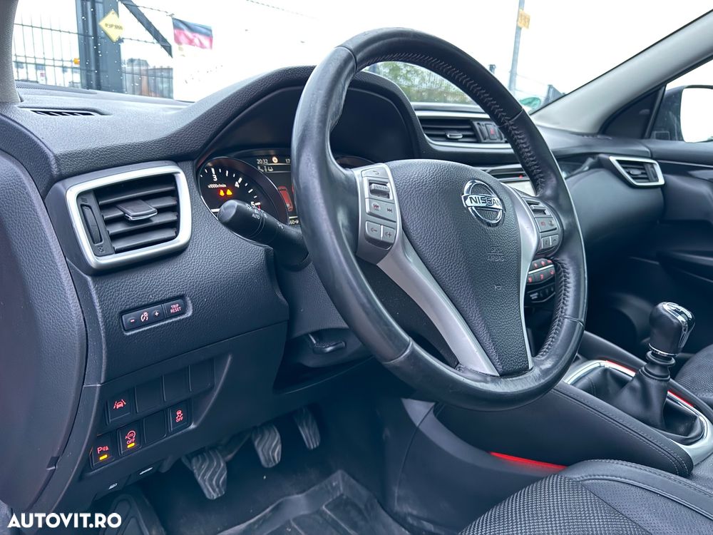 Nissan Qashqai 1.5 DCI Start/Stop Tekna - 29