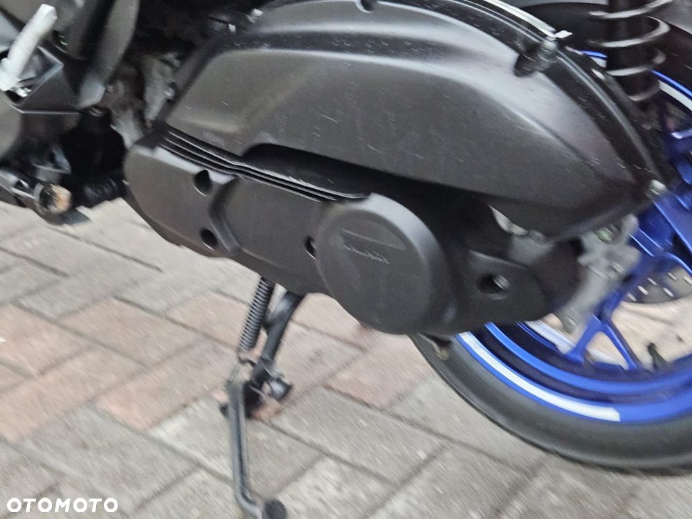 Yamaha X-max - 21