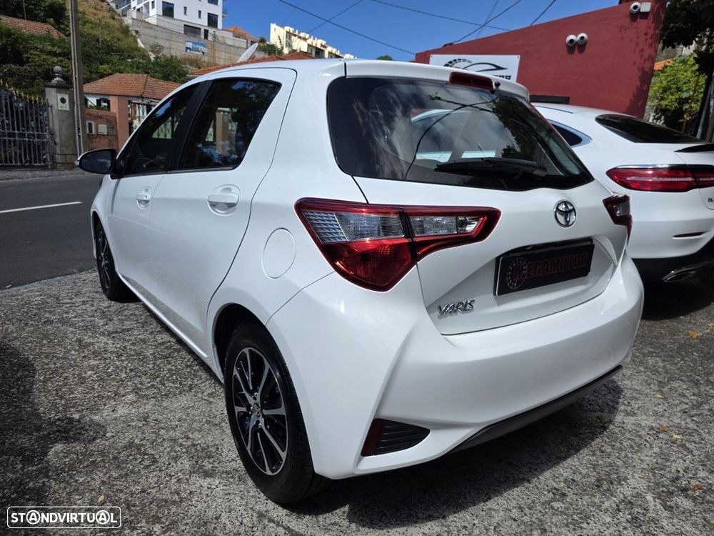 Toyota Yaris 1.0 VVT-i Comfort Plus - 4