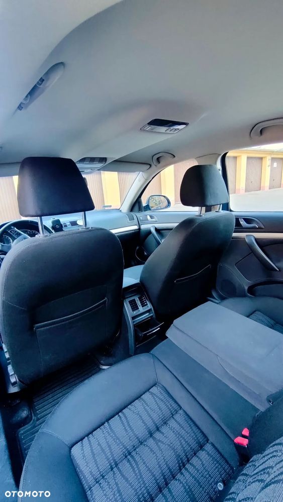 Skoda Octavia 2.0 TDI Ambiente - 22