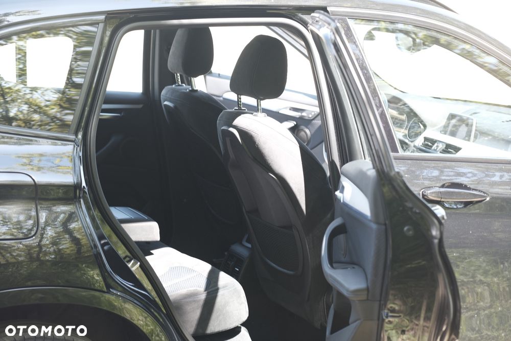BMW X1 sDrive18d M Sport sport - 1