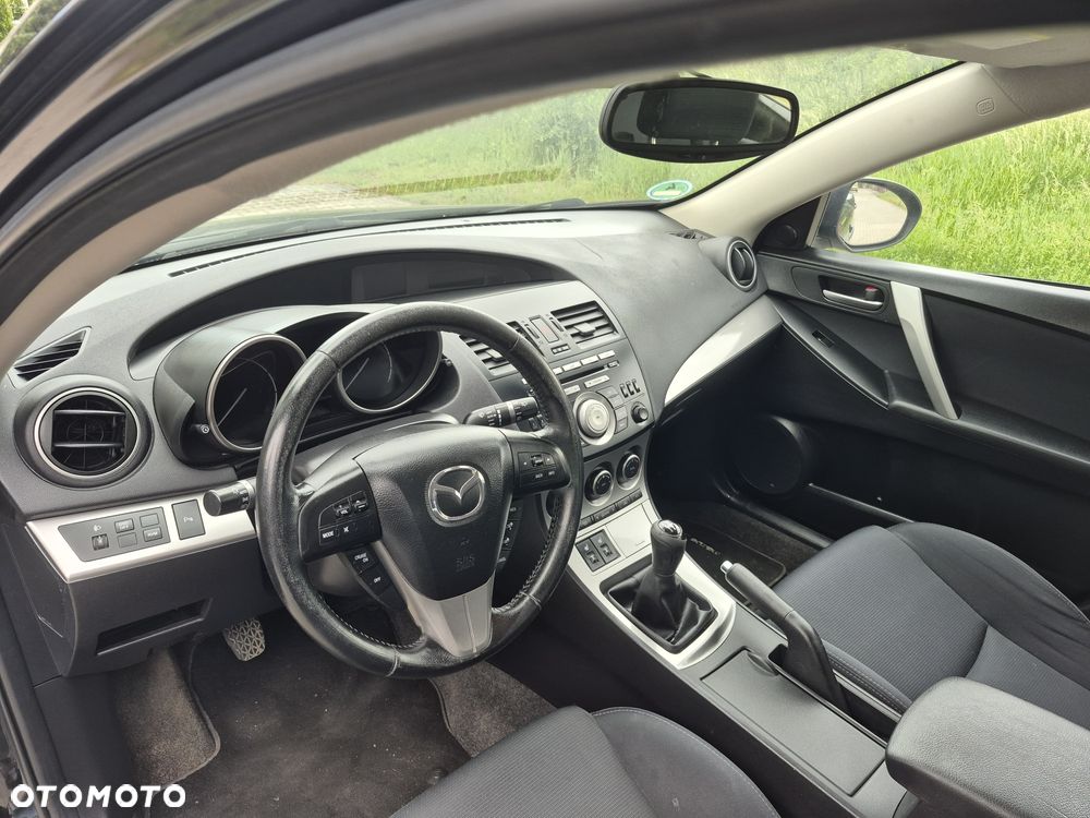 Mazda 3 - 7