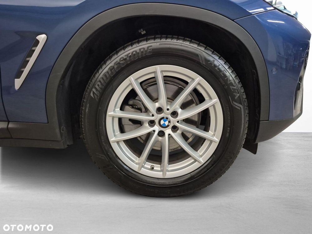BMW X3 xDrive20i mHEV - 10