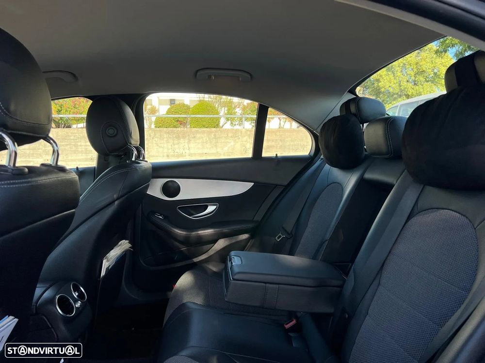 Mercedes-Benz C 180 - 11