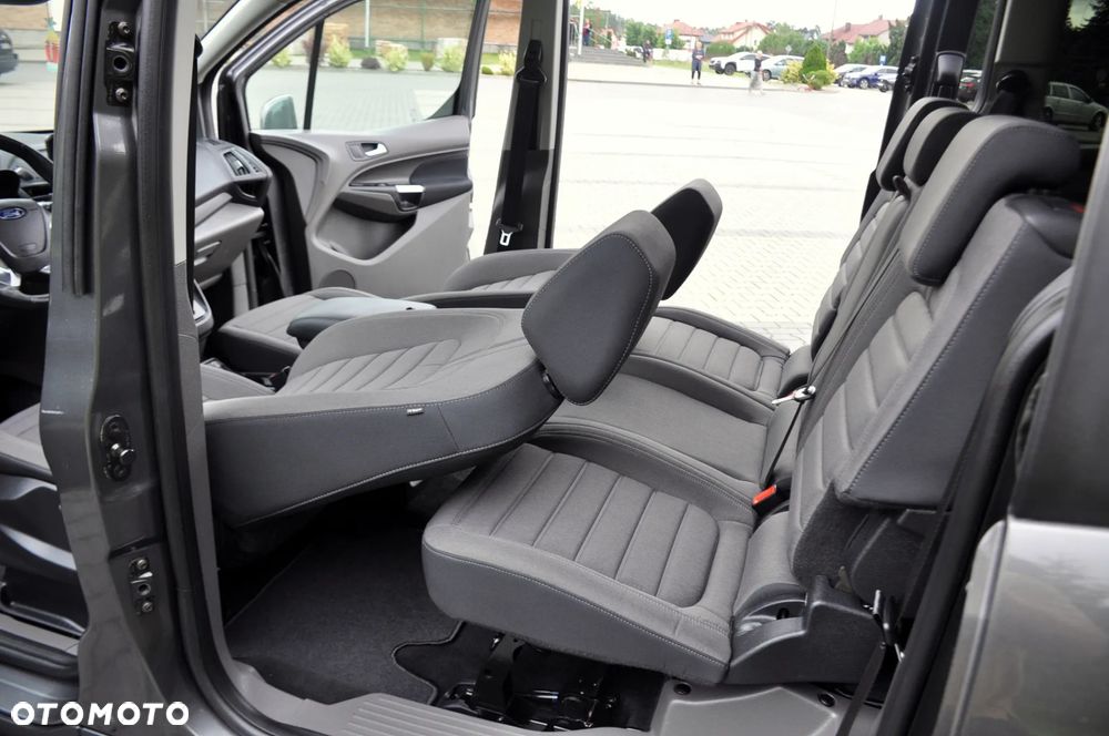 Ford Tourneo Connect 1.5 TDCi Start-Stop Titanium - 29