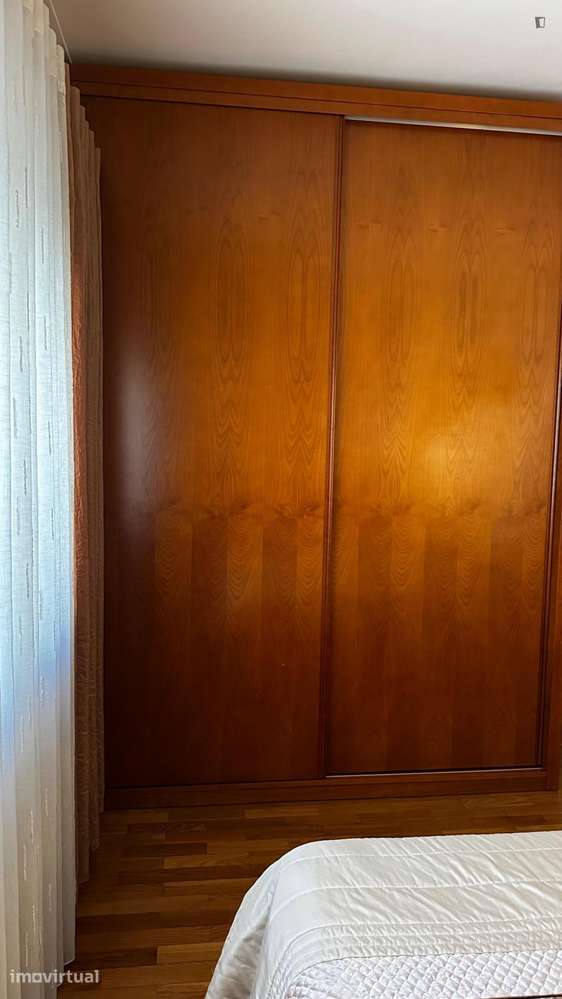 Quarto - localizado em Valongo Porto - Grande imagem: 4/18