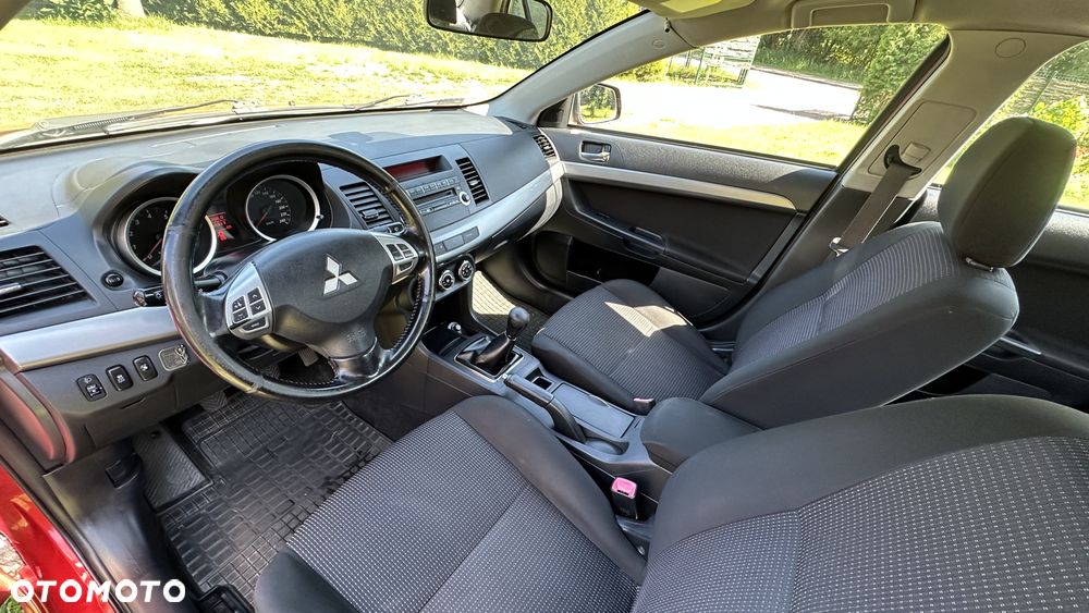 Mitsubishi Lancer 1.8 Invite - 9