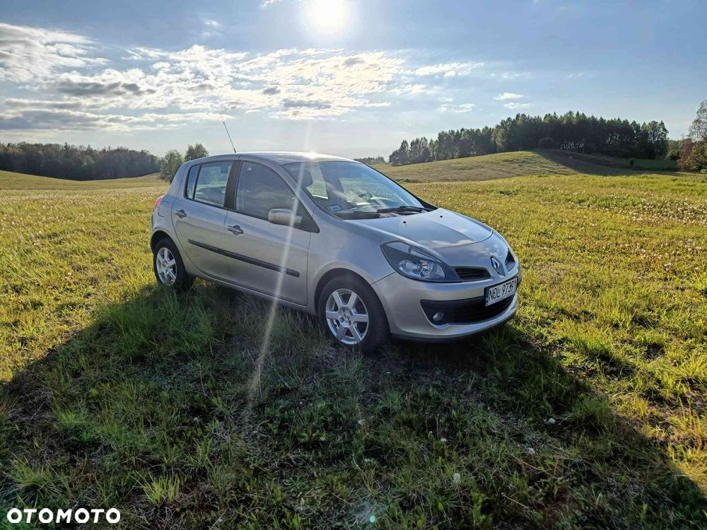 Renault Clio 1.2 16V Dynamique - 8
