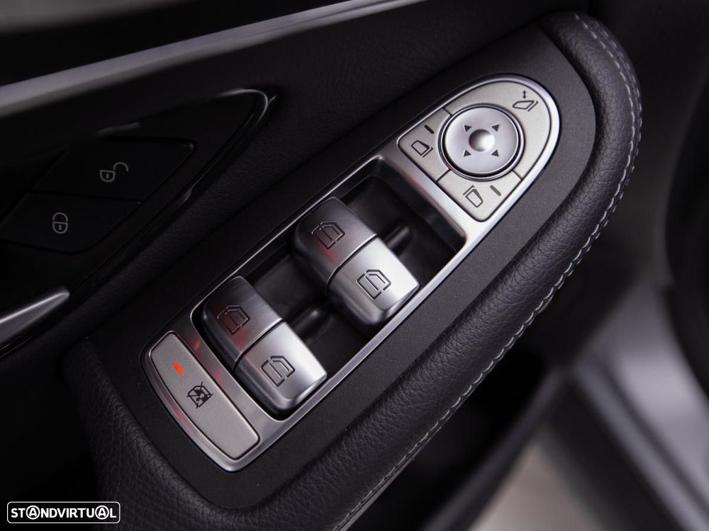 Mercedes-Benz GLC 300 de 4Matic 9G-TRONIC - 19