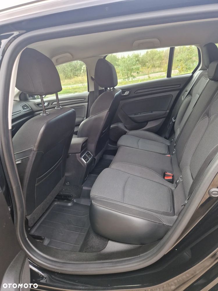 Renault Megane 1.5 Blue dCi Business - 9