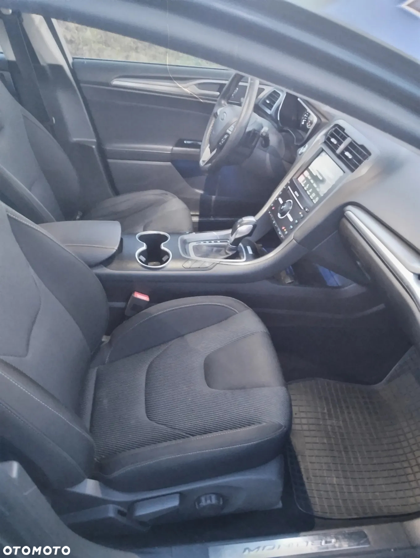 Ford Mondeo 2.0 TDCi Titanium PowerShift - 13