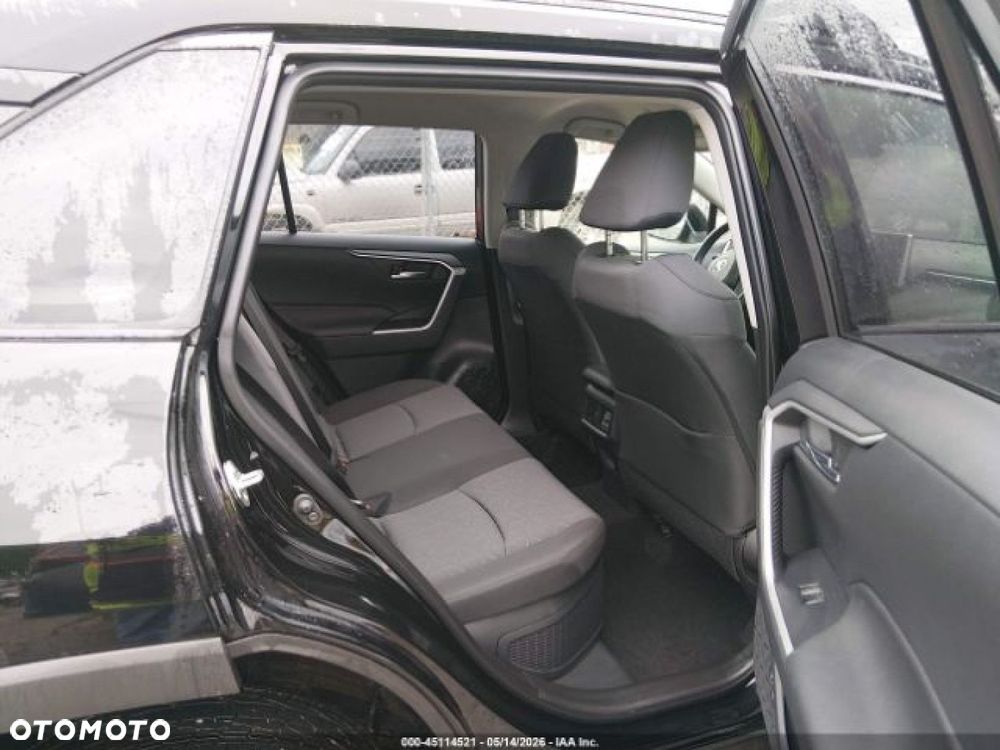 Toyota RAV4 - 10