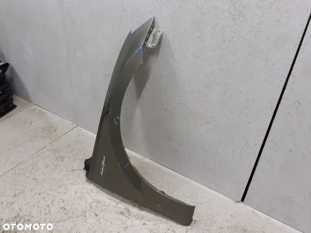 BŁOTNIK PRZEDNI PRZÓD PRAWY SKODA SUPERB 3V0 2016-> - 3