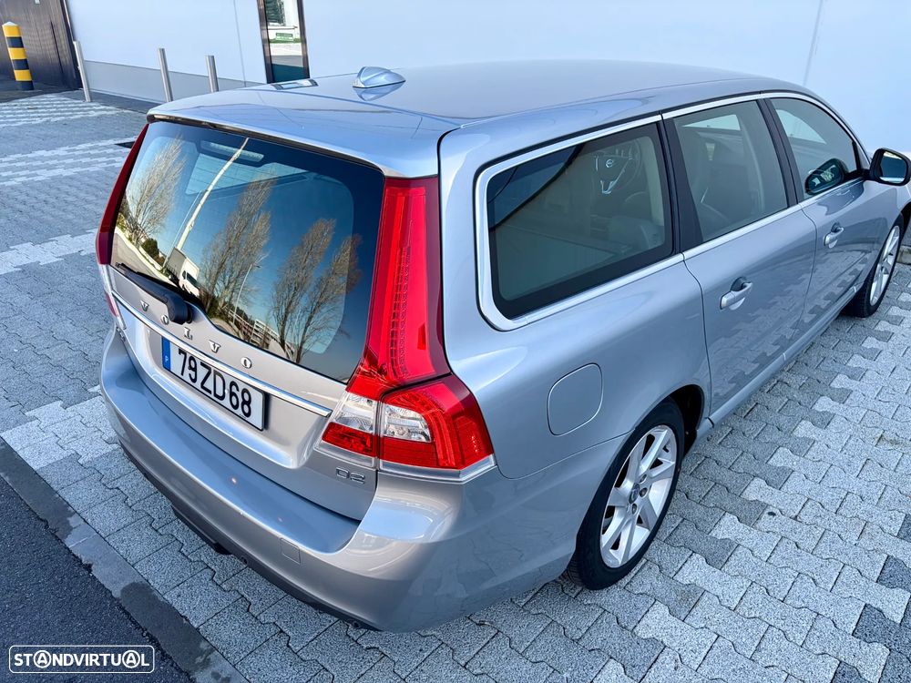 Volvo V70 1.6 D2 Momentum - 3