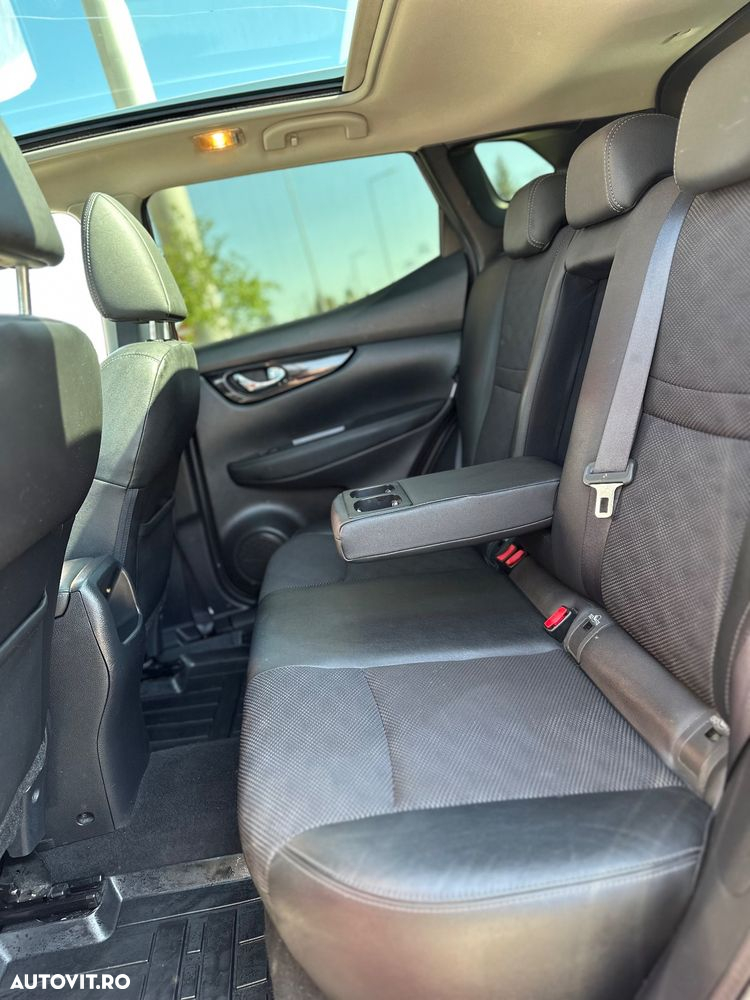 Nissan Qashqai 1.5 DCI Start/Stop Tekna - 12