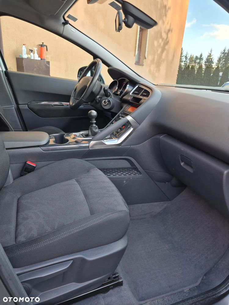 Peugeot 3008 1.6 HDi Premium - 10