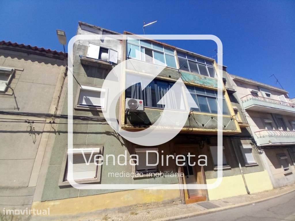 Apartamento T1 na Baixa da Banheira perto da estação de Comboio. - Grande imagem: 2/19