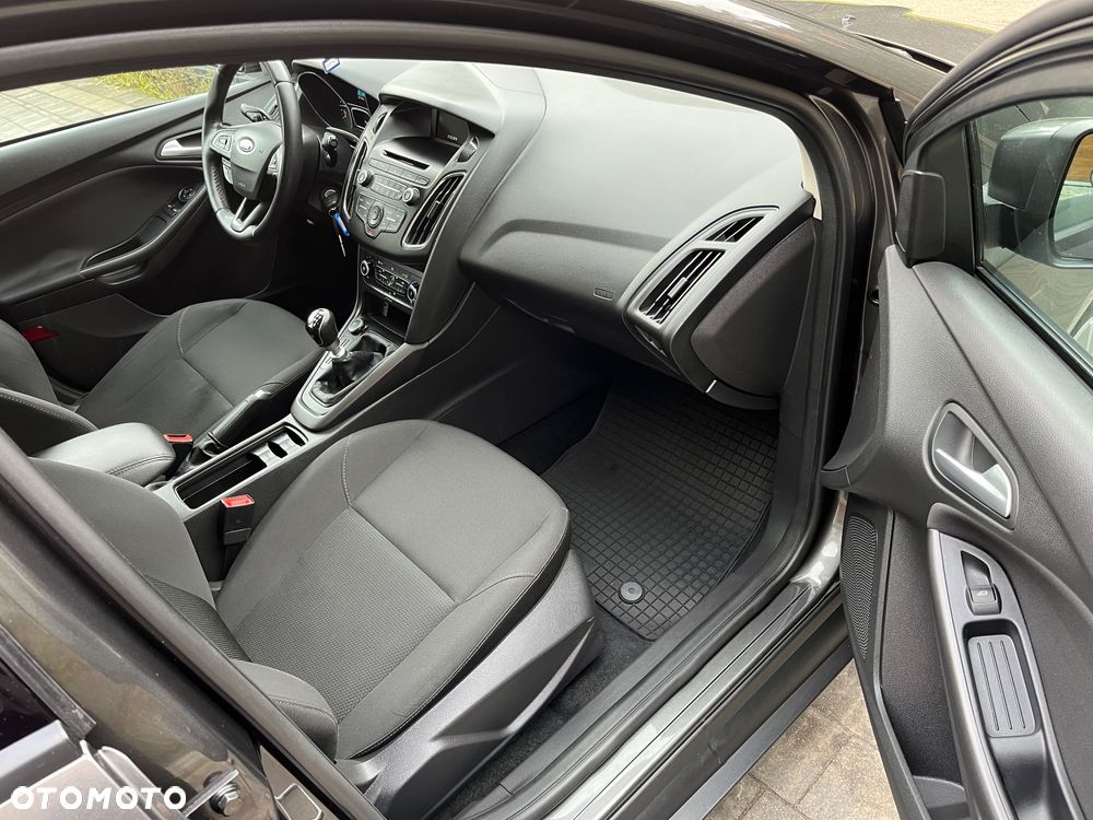 Ford Focus 1.5 TDCi Titanium - 16