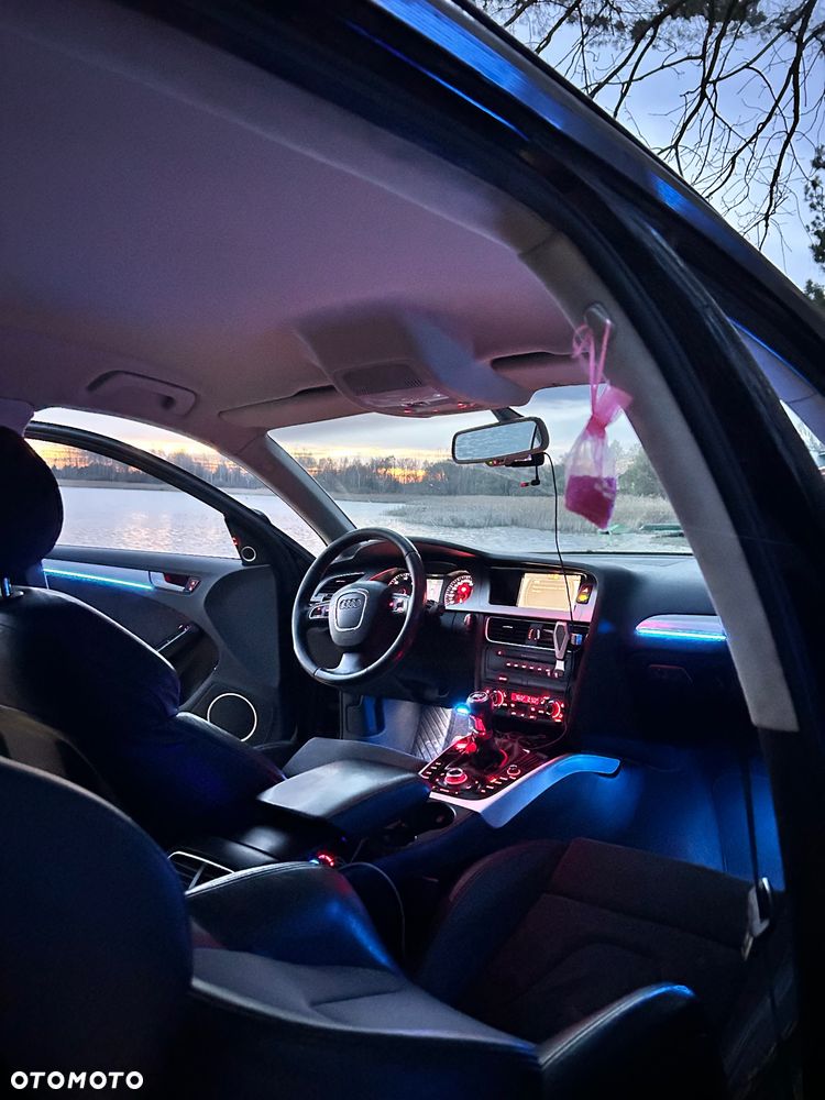 Audi A4 Avant 2.0 TDI - 7