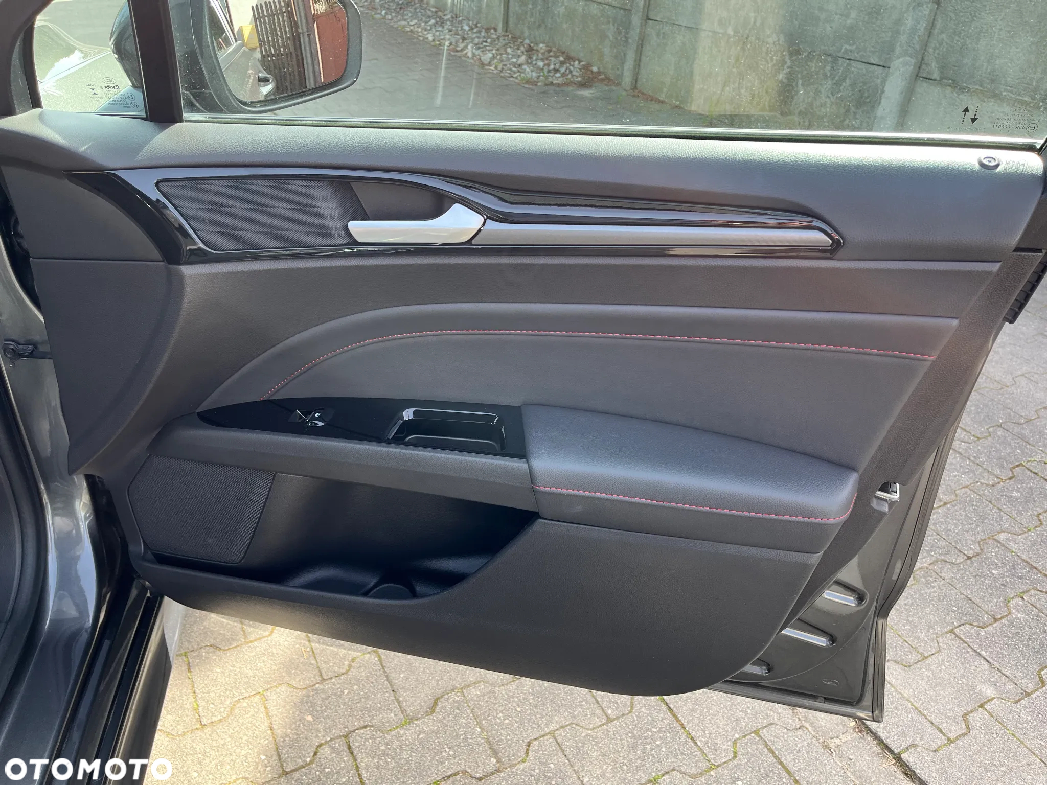 Ford Mondeo - 31