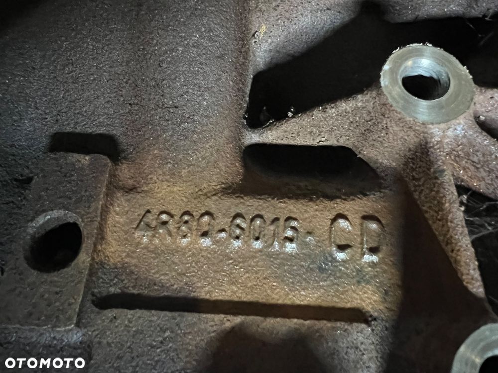 Blok silnika Land Rover Discovery 3 2.7tdv6 - 4