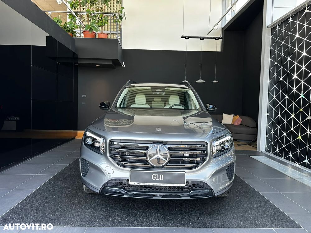 Mercedes-Benz GLB 220 4MATIC MHEV Aut. - 1