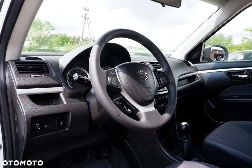 Suzuki Swift 1.2 4x4 Club - 24