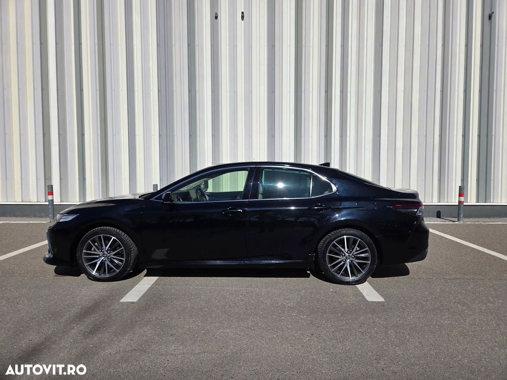 Toyota Camry 2.5 Exclusive - 34