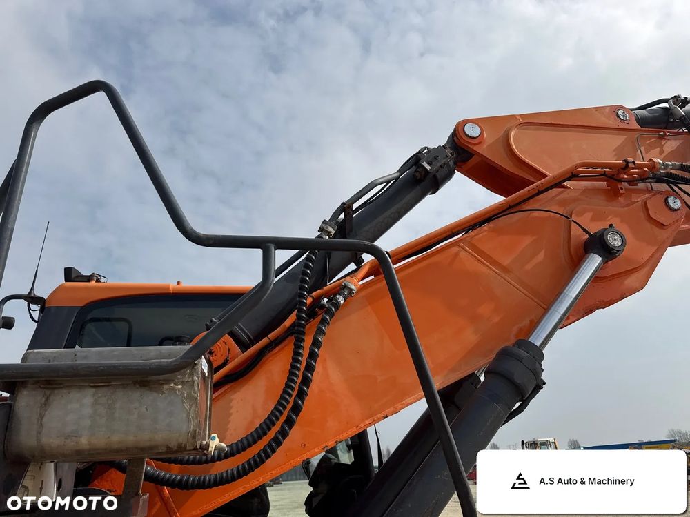 Doosan DX235NLC-5 - 24