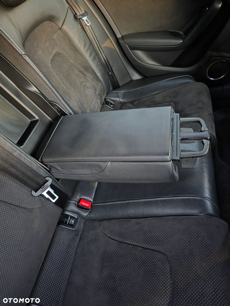 Audi A4 Avant 2.0 TDI clean diesel Quattro S tronic - 13