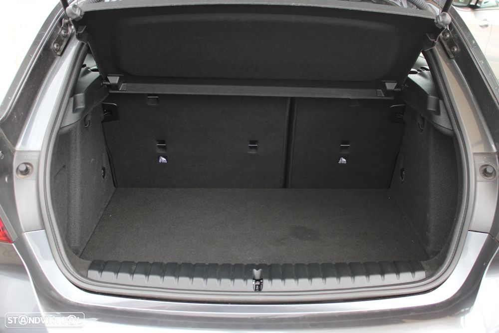 BMW 116 d Pack Desportivo M - 26