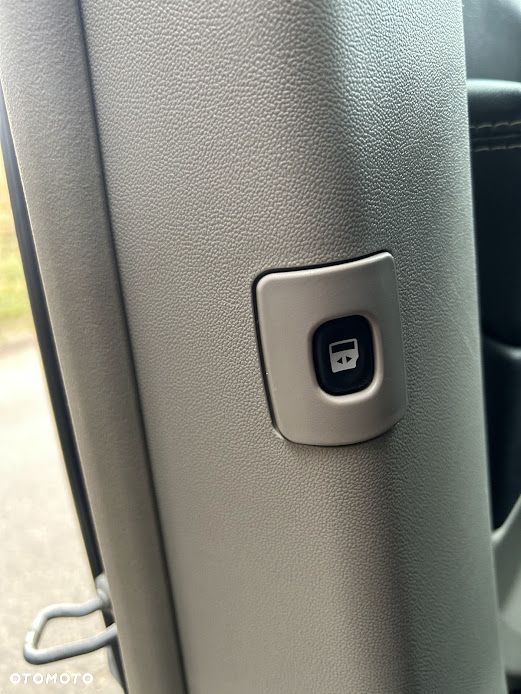 Chrysler Town & Country 3.6 Touring - 29