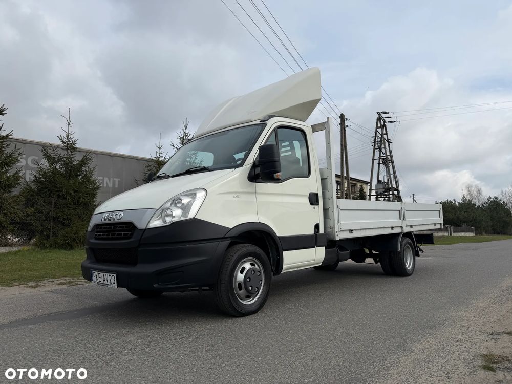 Iveco 35C15 * 3.0 / 150KM * Skrzyniowy * Rozstaw osi: 4.1m * Koła bliźniacze * Rama do zabudowy * - 2