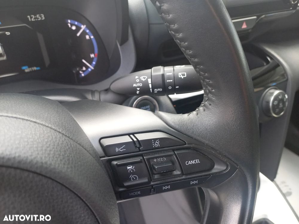 Toyota Yaris 1.5 MT Dynamic - 19