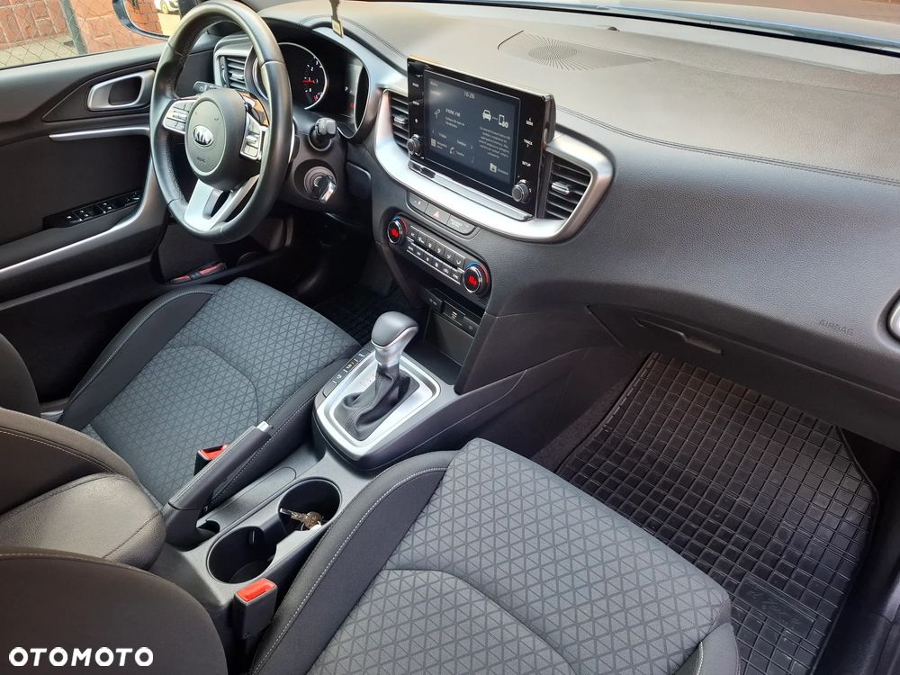 Kia Ceed 1.4 T-GDI M DCT - 25