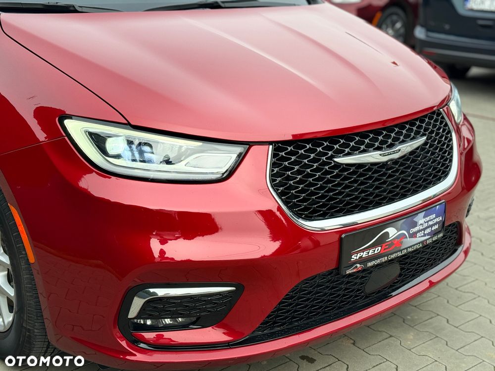 Chrysler Pacifica - 5