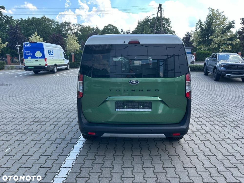 Ford Courier - 8