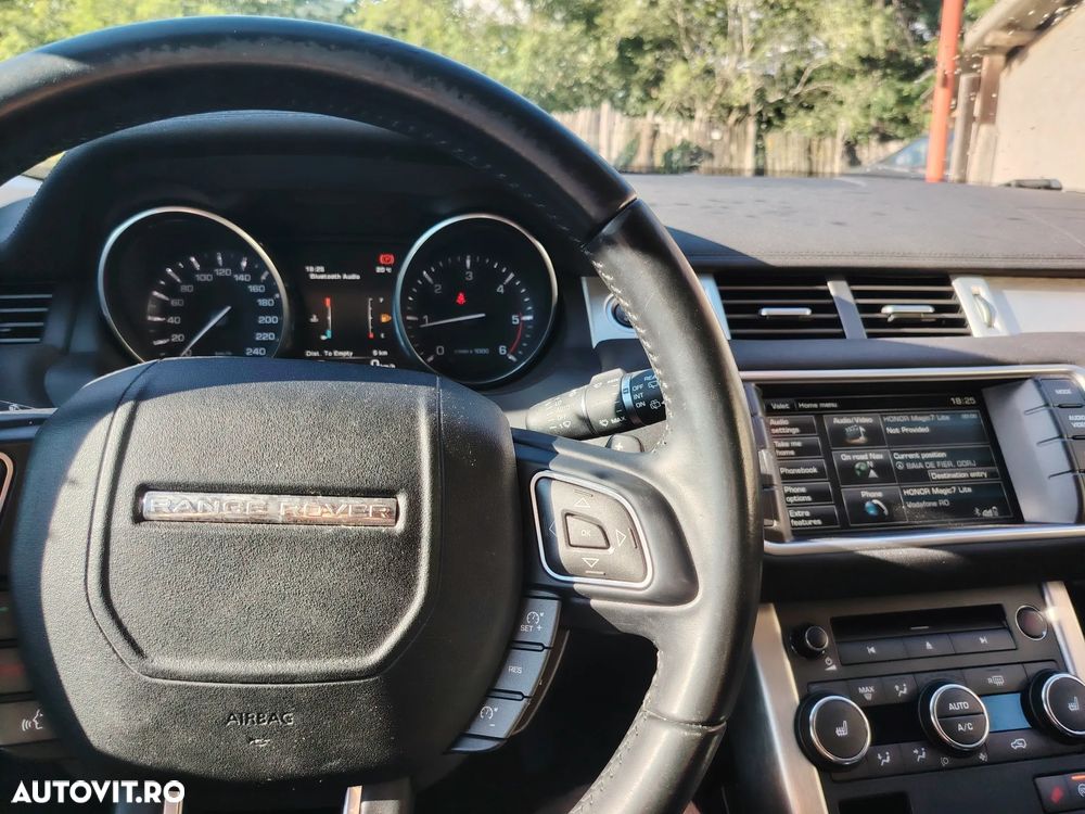 Land Rover Range Rover Evoque - 13