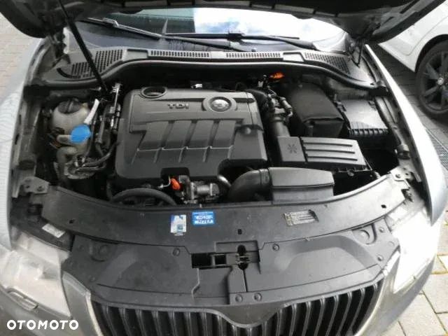 Skoda Superb 2.0 TDI Ambition DSG - 13