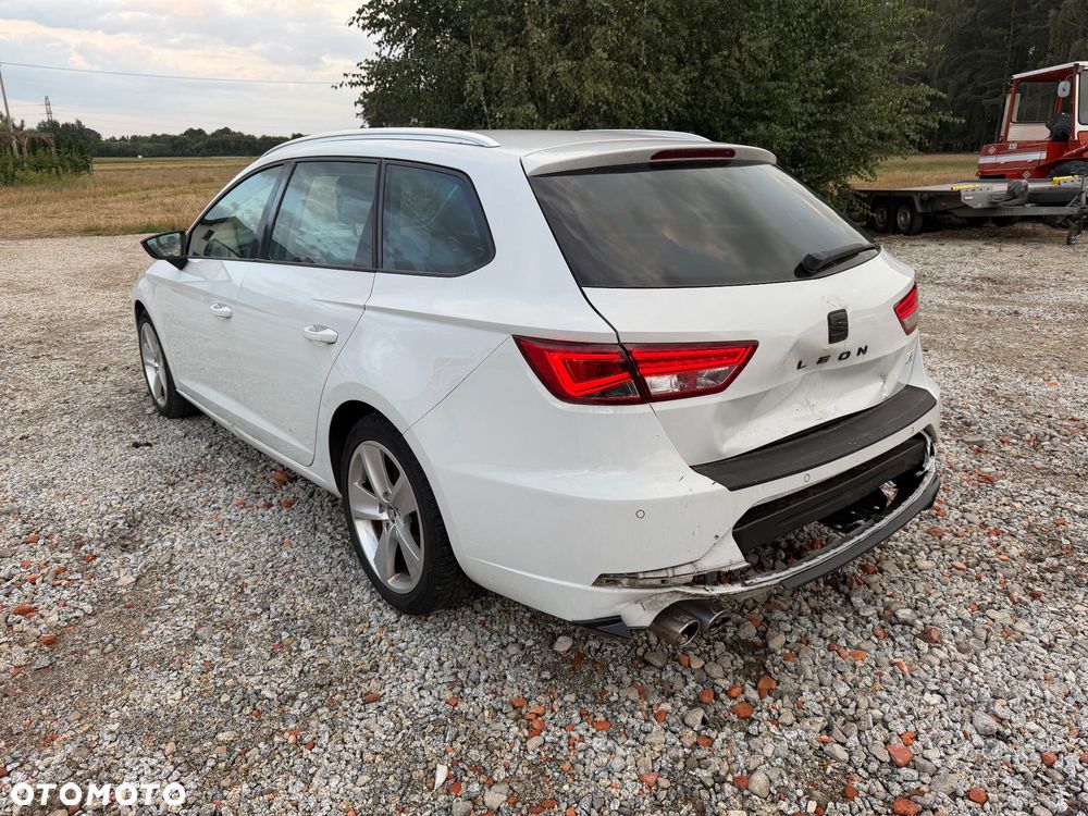 Seat Leon 2.0 TDI FR Black S&S - 7
