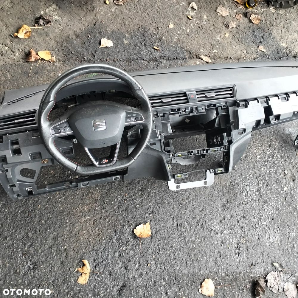 SEAT IBIZA 5 6F DESKA KONSOLA  PODUSZKI PASY W ORGINALE 2017 - 1