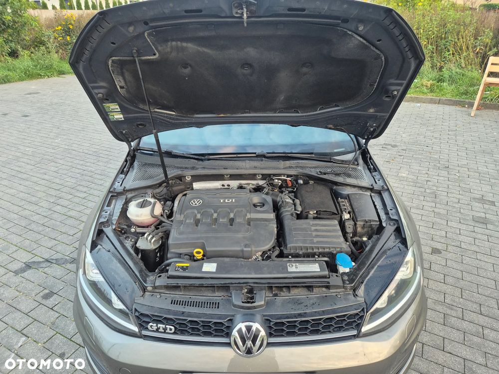 Volkswagen Golf 2.0 TDI BMT GTD - 11
