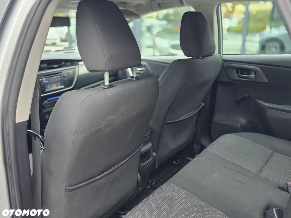 Toyota Auris 2.0 D-4D Prestige - 25