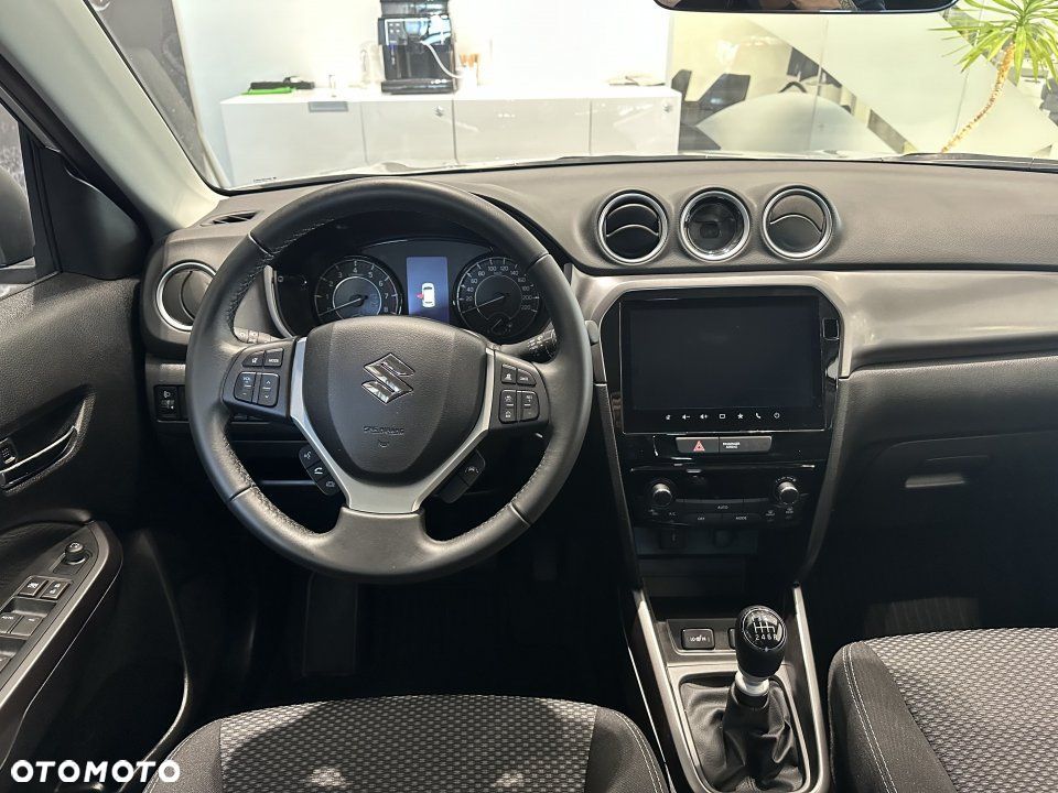 Suzuki Vitara - 8